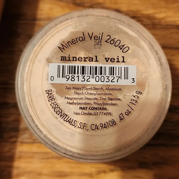 Trucco Touch Up Pressed Powder & SkintonesNaturale Coverage SPF 15 Foundation